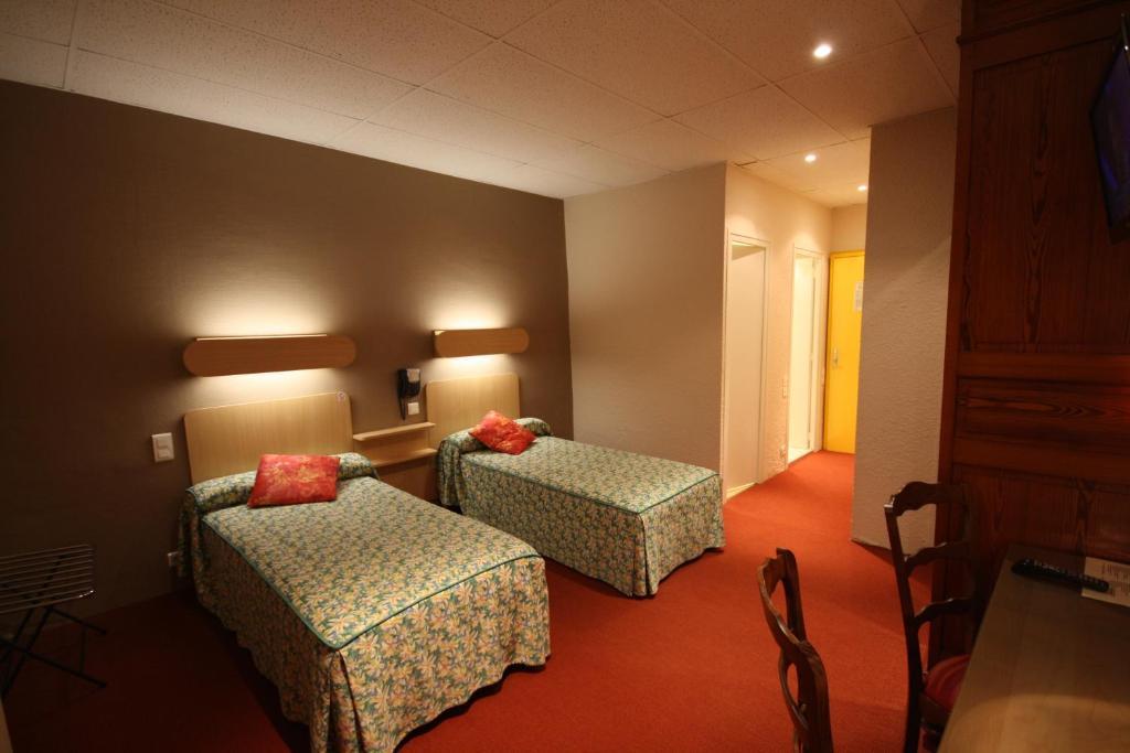 Belleville-sur-Saône Logis Hotel L'Ange Couronne الغرفة الصورة